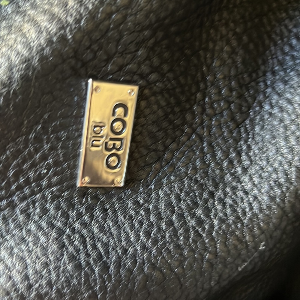 Cobo Blu Leather Purse - Picture 10 of 12